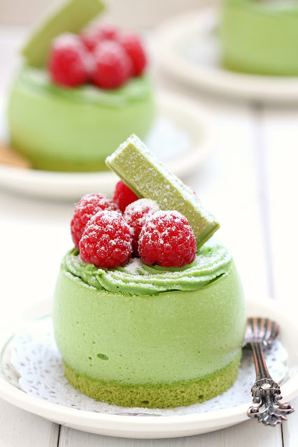 sweetoothgirl:Triple Matcha Mousse Cake