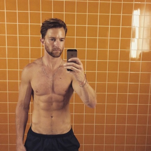 kenneth-shameless-gays:Search for hot local boys to f*ck HERE