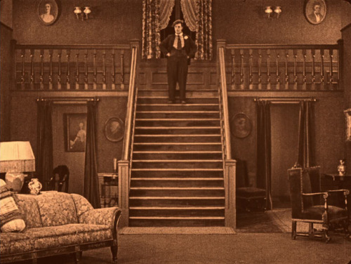 ozu-teapot:The Haunted House (Short) | Buster Keaton / Edward...