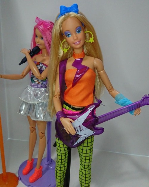 best friends barbie and the rockers