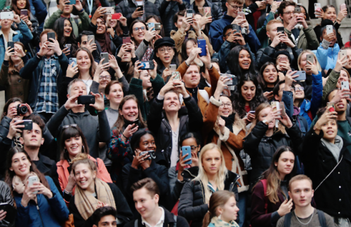 meghanmarklesmafia:The huge waiting crowds outside King’s...