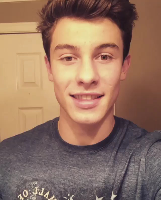 Feet and Tickling — barefootyoutubers: Shawn Mendes (IV)