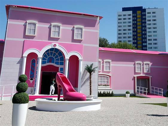 Barbie’s Dreamhouse now life-size reality in... - NBC News on Tumblr