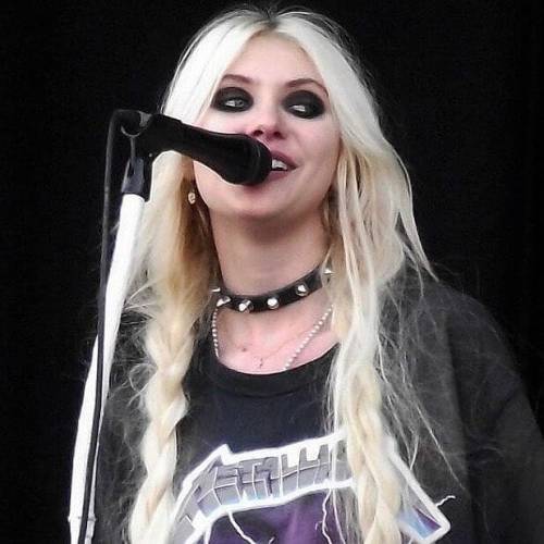 Taylor Momsen | Tumblr