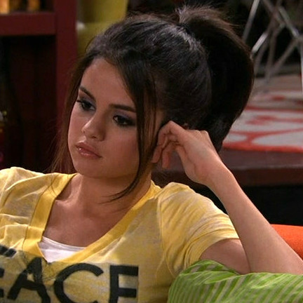 alex russo icons on Tumblr