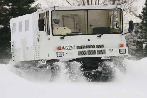 nemoi:10式雪上車 (via JGSDF)