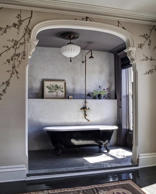 myfairylily:Bathroom nook | @alexandravieriu.interiors  