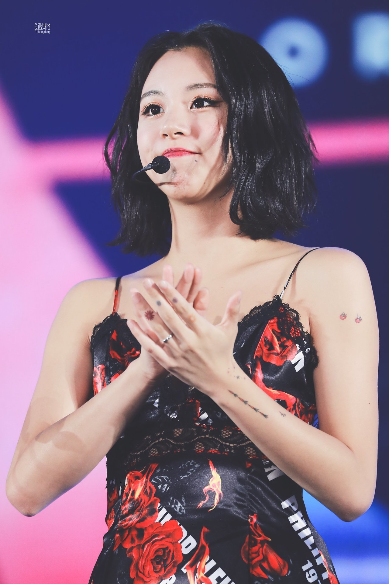 Twice Chaeyoung Neck Tattoo - twice 2020