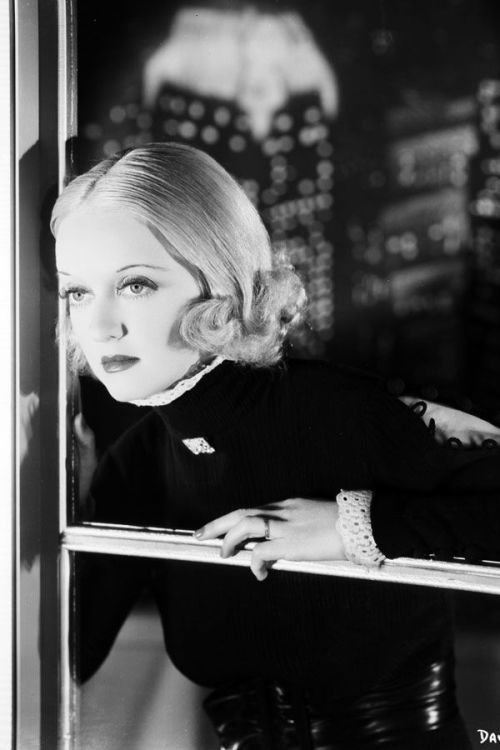 classicfilmgirl:Bette Davis, 1933