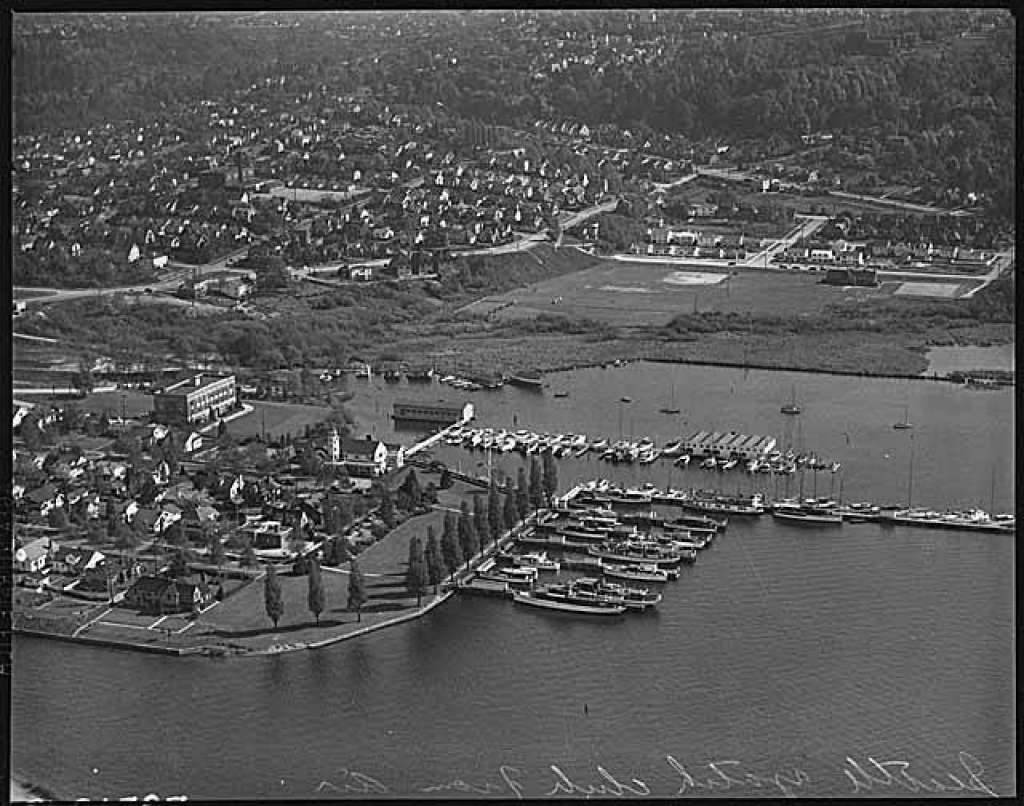 Lake Union Historic Wharf : “This 1940 aerial photo shows the Seattle ...