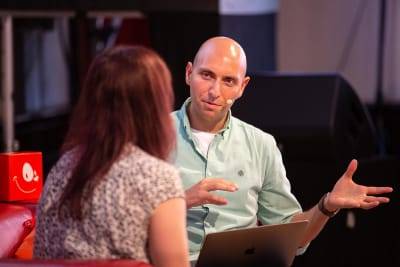 Vitaly interviewing Val Head on stage at Smashing Conf Freiburg 2019