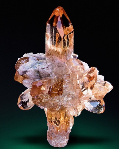 geologypage:Topaz | #Geology #GeologyPage #MineralLocality:...