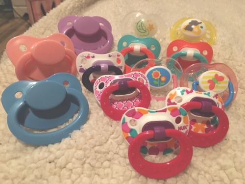 princesslithy:all my pacis!