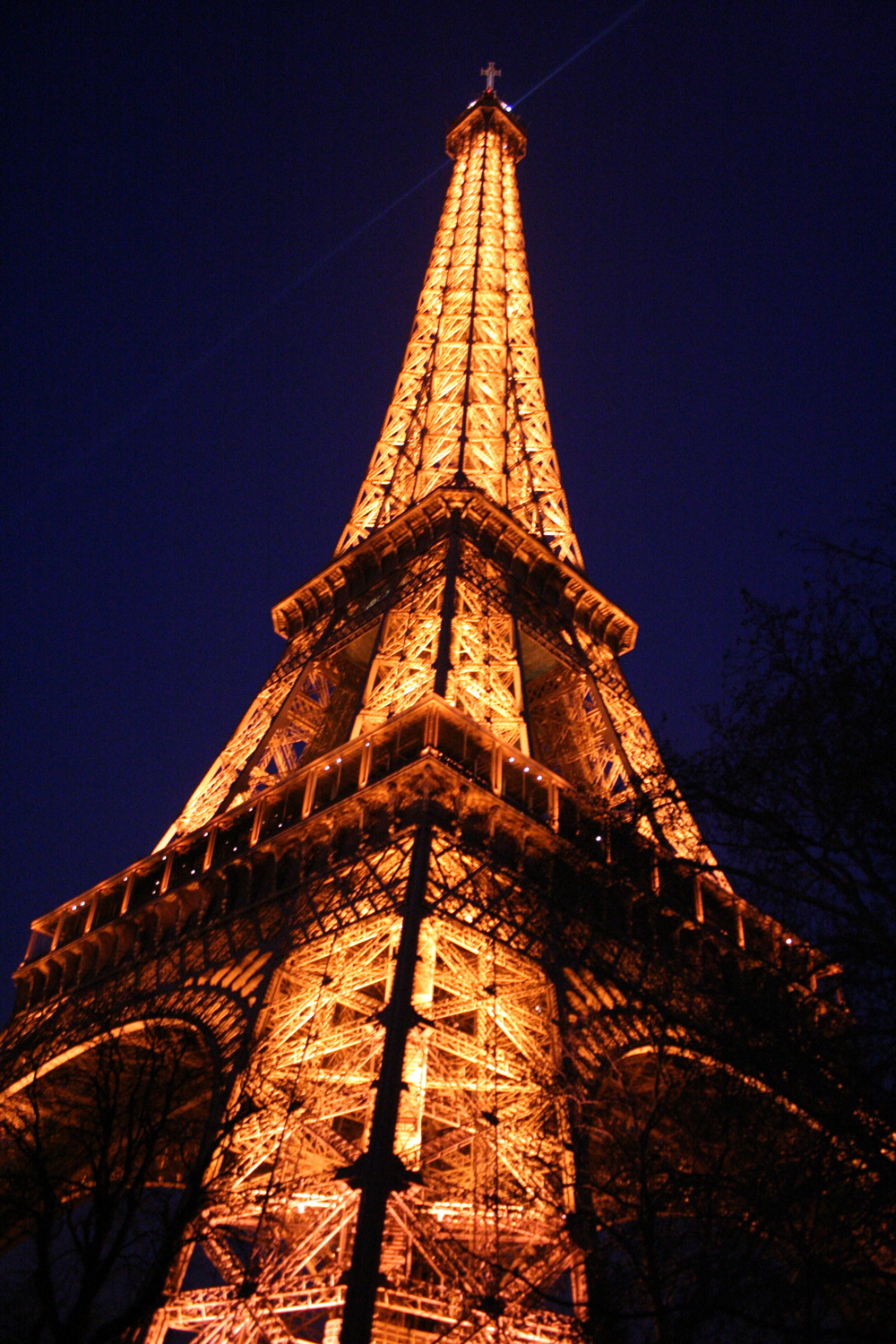 Amazing Places - Eiffel Tower - Paris - France (by Graeme 