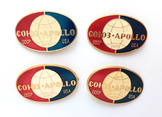 Soyuz Apollo 1975 - vintage Soviet pins
In my shop: http://etsy.me/2F32wTw