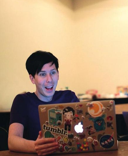 lesterstans:dapgo: *photo of phil*me: just fuck me up