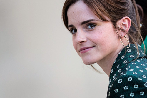 Emma Watson — Smirk via /r/EmmaWatson http://ift.tt/2uV3QyH