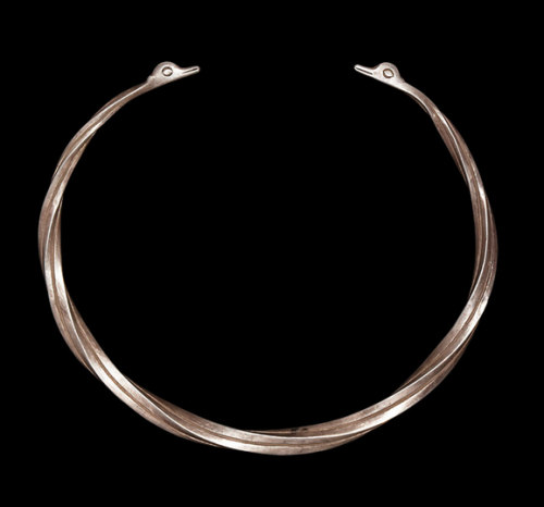 archaicwonder:Thracian Silver Torc with Swan Head Terminals,...