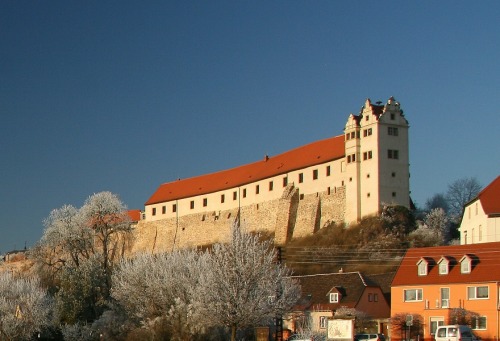 willkommen-in-germany:Wettin Castle on the Saale river in...