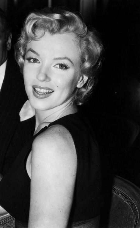 Marilyn Monroe - Home