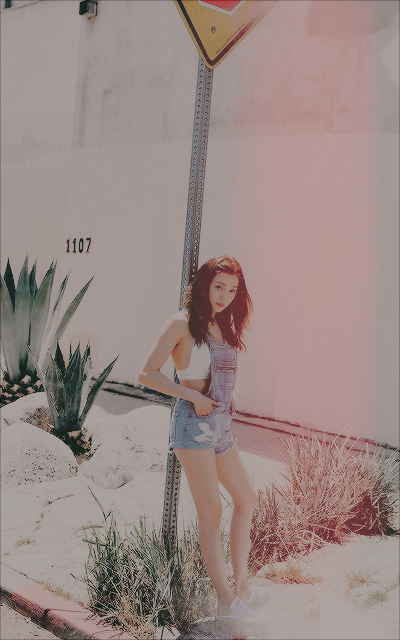 Hwang Stephanie (Tiffany / snsd) Tumblr_pp8y5ehXk31w645q3o3_500