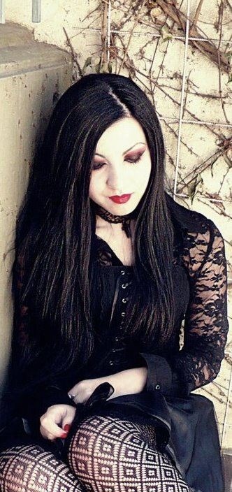 9vil-passions:Evil PassionFetish Goth TwitterOmg, so...