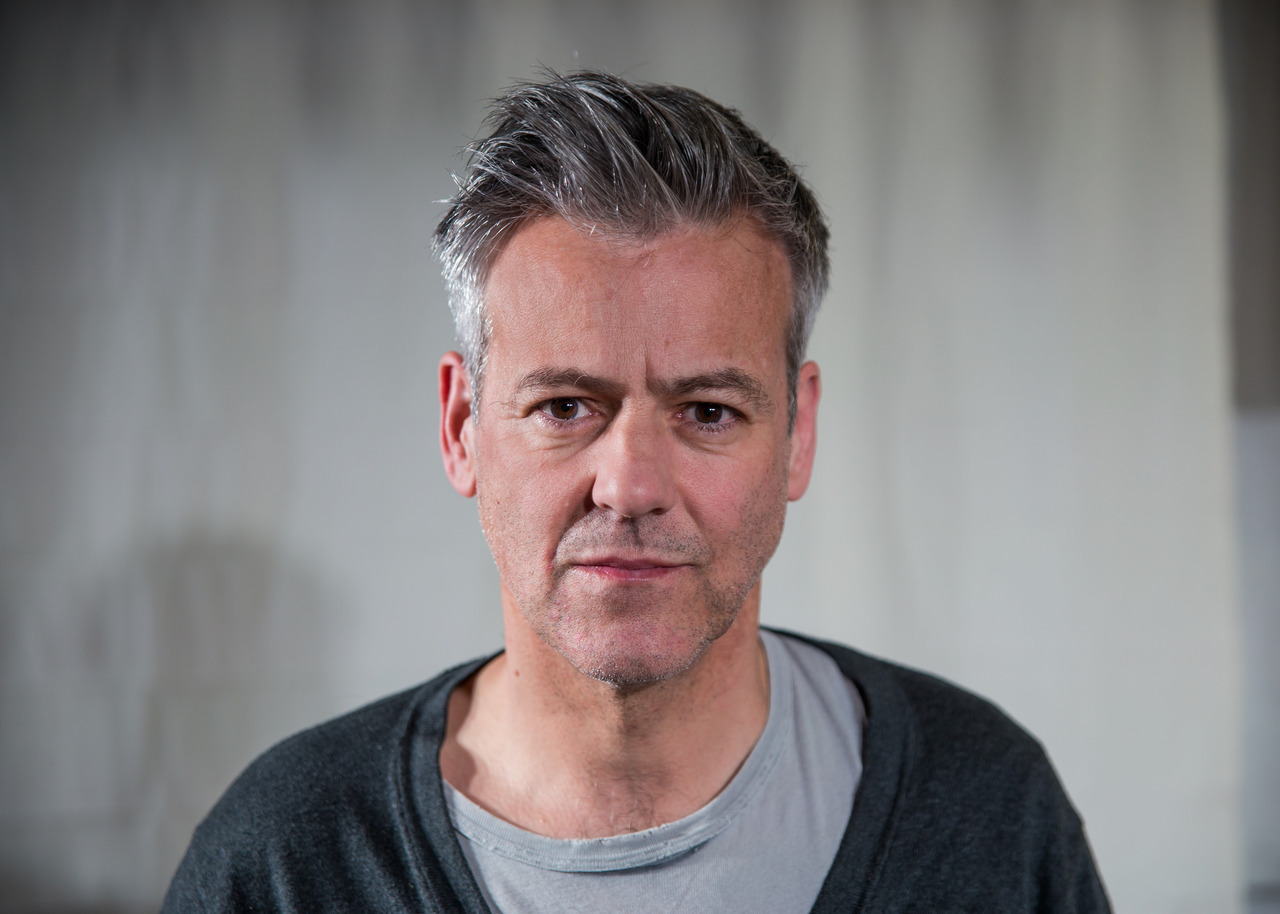 Next photo of Rupert Graves