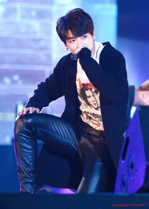 [appreciation] Let's Appreciate Jungkook's Legs And Its Length 