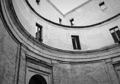 ofhouses:<br /><br />414. Andrea Mantegna ///	Casa del Mantegna		/// Mantova,	Italy	///	1476OfHouses guest curated by Studiospazio:”This house hosts the atelier of Mantegna on the ground floor and his apartment on the upper floor. It can be understood as a solitary building with a central courtyard, as well as a townhouse embedded in the urban fabric.Because of the coexistence of these two contrasting characters the intangible inner world avoids the isolation from the city.”(Photo:<br /> © G. Newman, Studio Calzolari, Alessandro Avi, Giuseppe Gradella.)