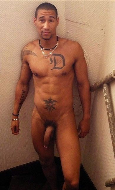 Hot Latin Guys Hung Like a Horse ♥