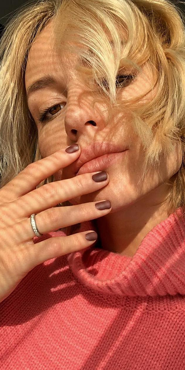 street fashion, celebrity houses, models, shopping, photography Nougat matt nails by franycure . . . , vikyandthekid , beautyportrait , happyweekend , fashioninfluencers , topfashiontrends , fashionista , fashionblogger_de , fashionlifestyle , fashionistas , influencer_de , fashionlooks , fashionstreet , nailsnailsnails 