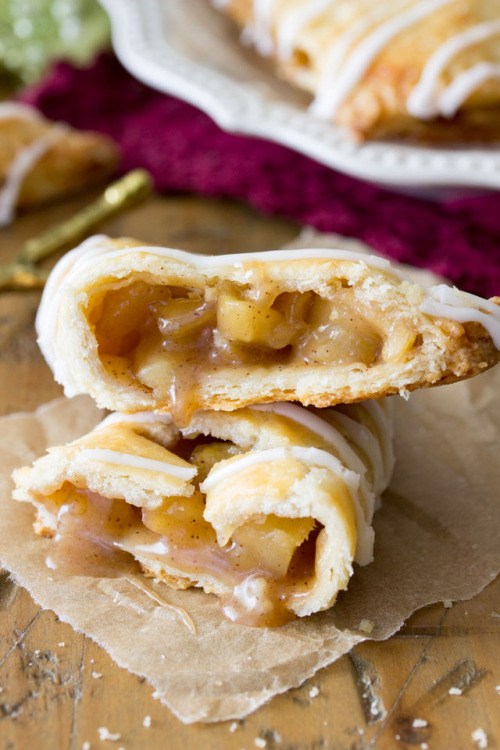 sweetoothgirl:Apple Turnovers