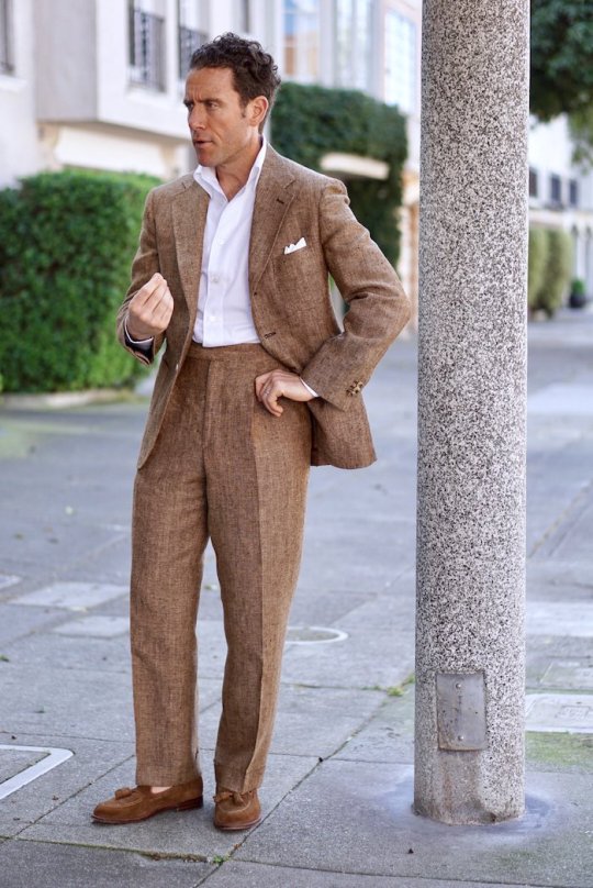 Should You Choose a Cotton or Linen Suit? – StudioSuits