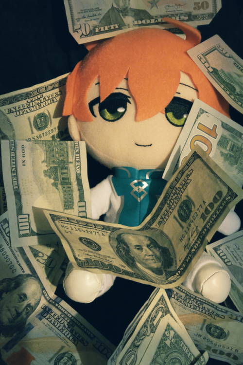 badfgoposts:reblog dr. cash money for good luck on your gacha...