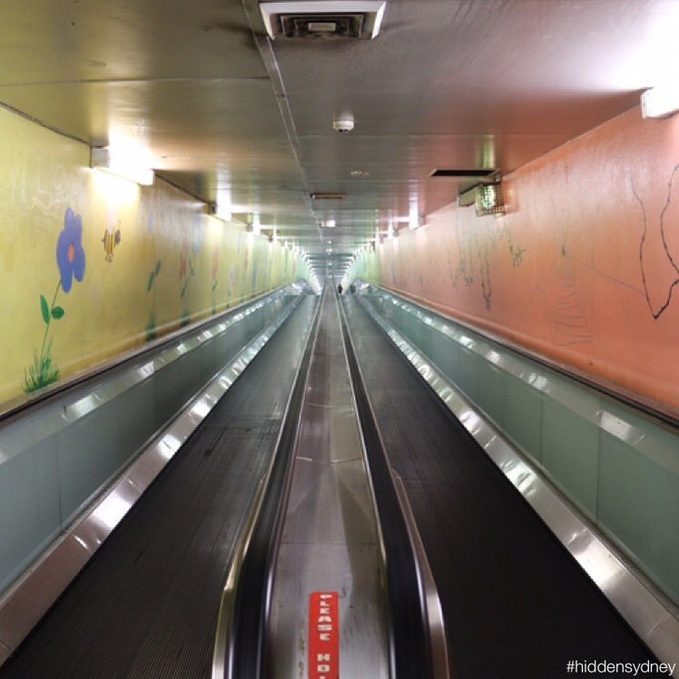 Hiddensydney The Express Walkway Is The Longest Travelator In