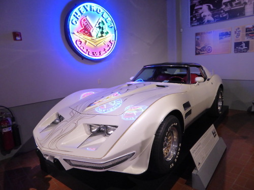 fromcruise-instoconcours:This 1976 Corvette, dubbed “Great...