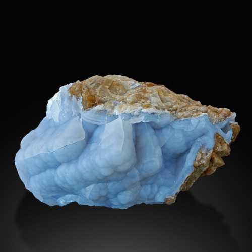 hematitehearts:Chalcedony with SideriteLocality: Huttenberg,...