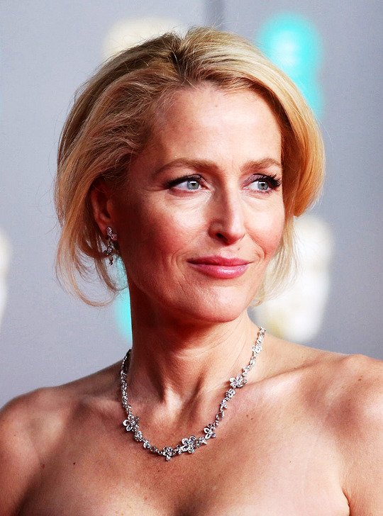 - qilliananderson: Gillian Anderson at the 73rd...