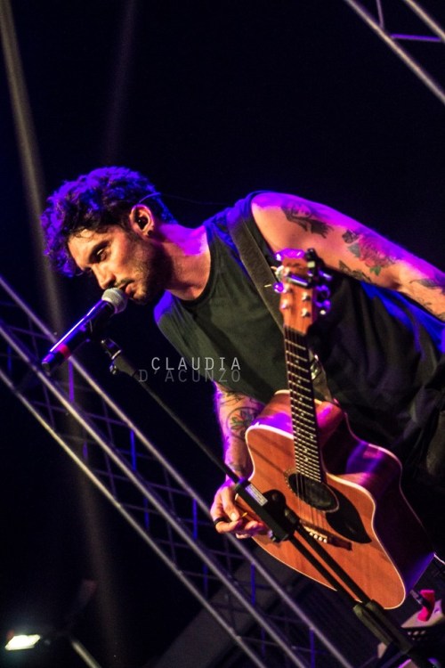 lookattheredredchangesinthesky:Fabrizio Moro in Ostia (Rome),...