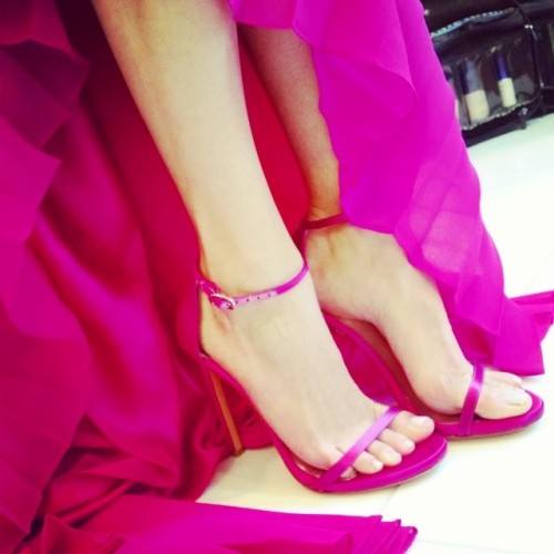 emmy rossum criticschoice stuartweitzman thenudist emmyrossum instagram