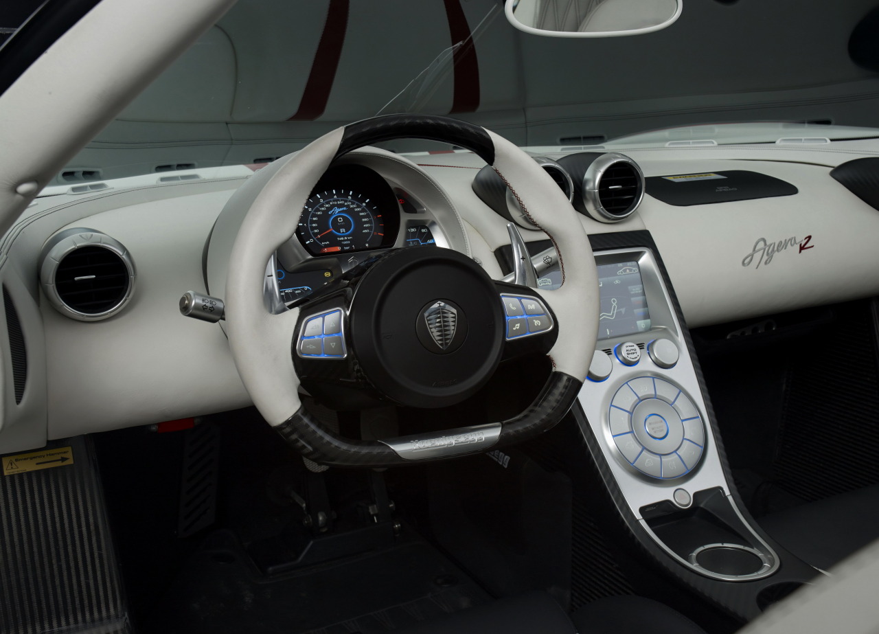 Car Interiors 2011 Koenigsegg Agera R