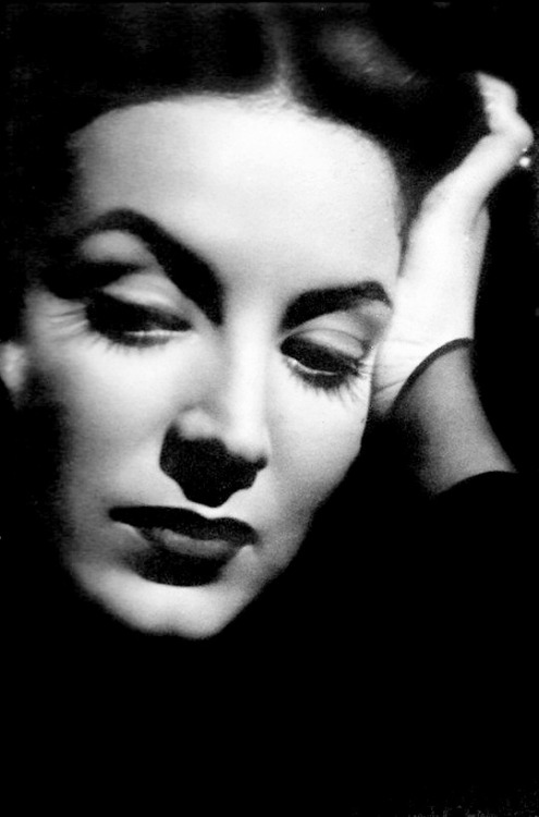 wehadfacesthen:María Félix, 1948, born María de los Ángeles...