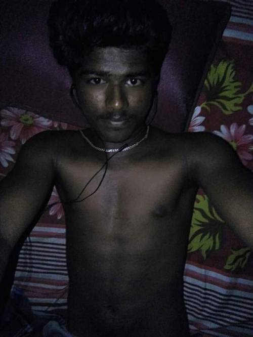 boysofindia:#south indian dirty dick #black dick wants white...