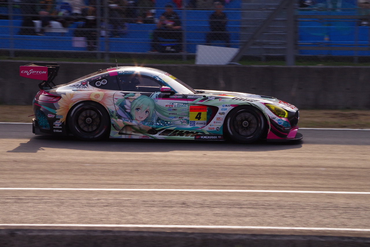 hatsune miku super gt