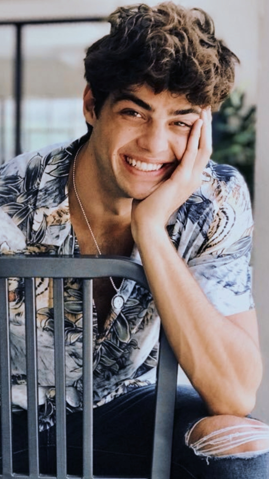 Noah Centineo Aesthetic Wallpaper