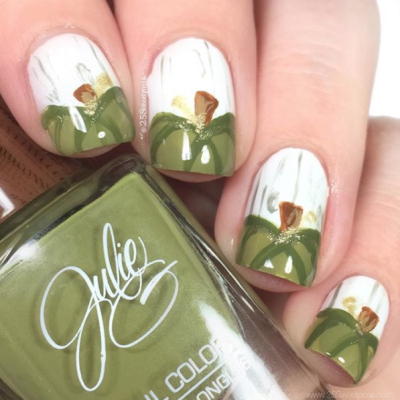 olive green nails