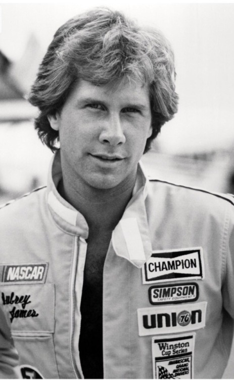 Next photo of Parker Stevenson