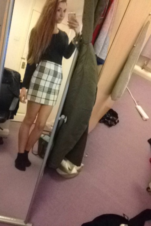 new skirt selfie is my atempt at seflie friday