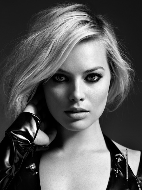 fifty reasons why i’m bi → margot robbie  (36/50)“There’s...