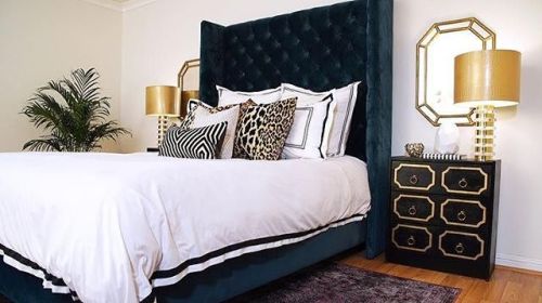 Loving This Hollywood Regency Style Bedroom Bold